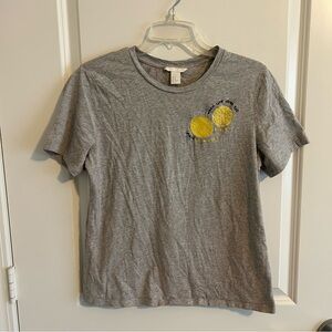 Gray T-shirt - “When life gives you lemons, make lemonade” embroidery